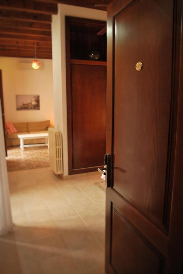 Hotel Petit *